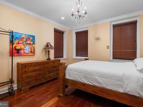 26 S Strawberry Street, Philadelphia PA 19106