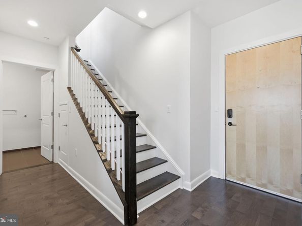 401 15TH Street SE 401, Washington DC 20003