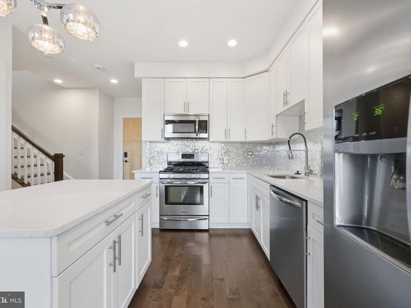 401 15TH Street SE 401, Washington DC 20003