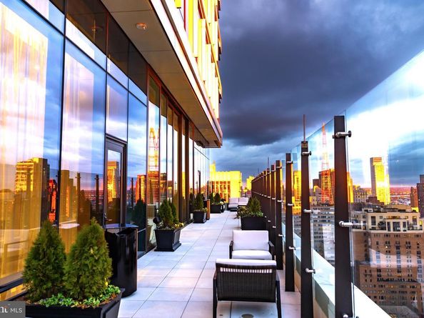 1911 Walnut Street PH 4701, Philadelphia PA 19103