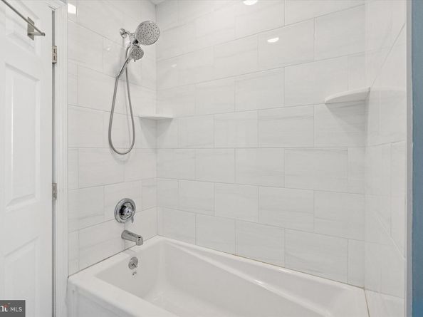 238 Kalos Street, Philadelphia PA 19128