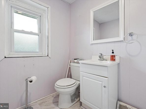 238 Kalos Street, Philadelphia PA 19128