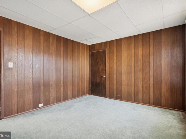 238 Kalos Street, Philadelphia PA 19128