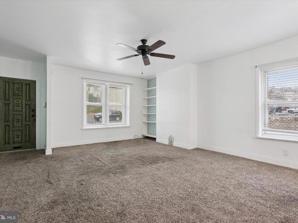 238 Kalos Street, Philadelphia PA 19128