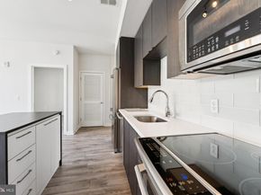 460 New York Avenue NW 1002, Washington DC 20001