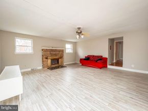 10 Makefield Road, Morrisville PA 19067