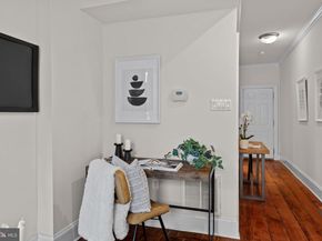 1708 Pine Street 3F, Philadelphia PA 19103