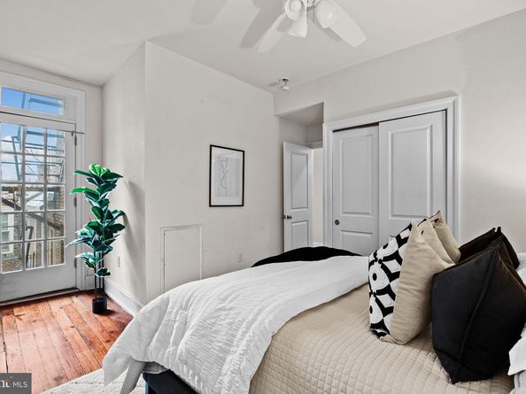 1708 Pine Street 3F, Philadelphia PA 19103