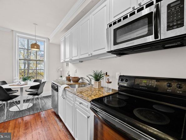 1708 Pine Street 3F, Philadelphia PA 19103