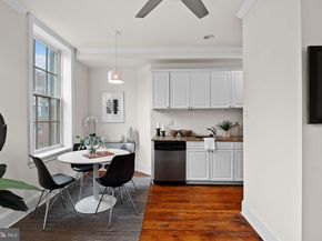 1708 Pine Street 3F, Philadelphia PA 19103