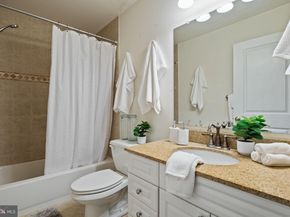 1708 Pine Street 3F, Philadelphia PA 19103