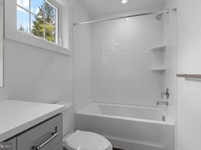 129 Rockland Ave, Narberth PA 19072