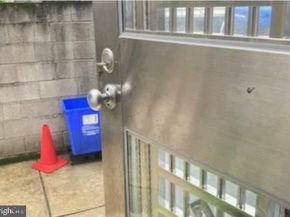 733 Jackson Street, Philadelphia PA 19148