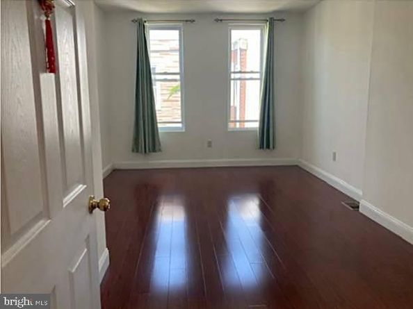 733 Jackson Street, Philadelphia PA 19148