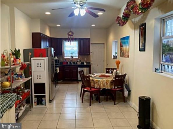 733 Jackson Street, Philadelphia PA 19148