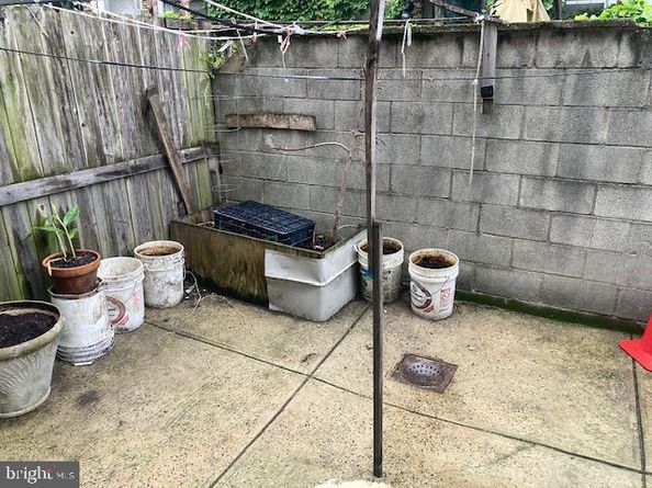 733 Jackson Street, Philadelphia PA 19148