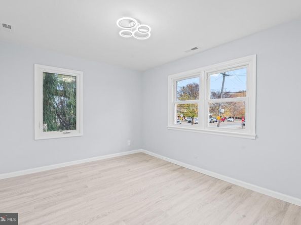 11046 Ferndale Street, Philadelphia PA 19116