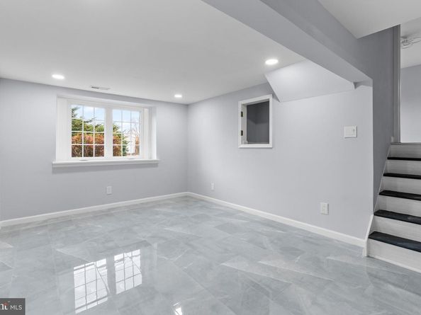 11046 Ferndale Street, Philadelphia PA 19116