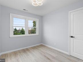 11046 Ferndale Street, Philadelphia PA 19116