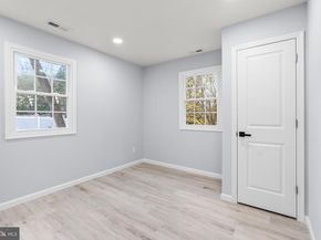 11046 Ferndale Street, Philadelphia PA 19116