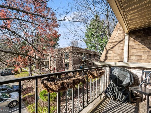 338-B Saybrook Lane, Wallingford PA 19086