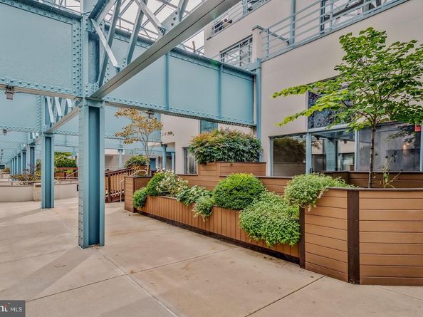 3 N Chris Columbus Boulevard PL228, Philadelphia PA 19106