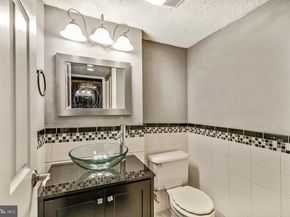 3 N Chris Columbus Boulevard PL228, Philadelphia PA 19106