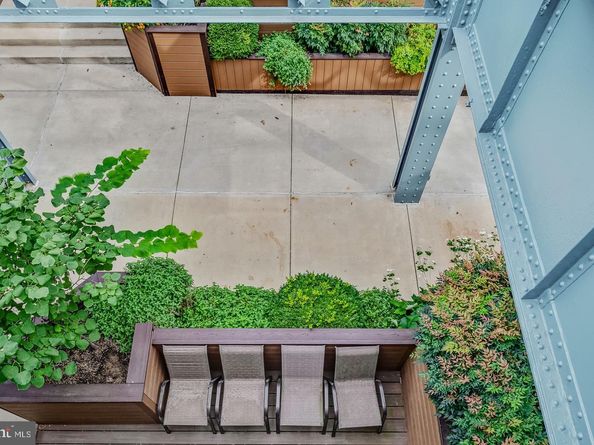 3 N Chris Columbus Boulevard PL228, Philadelphia PA 19106