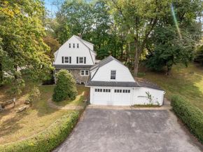 412 N Rolling Road, Springfield PA 19064