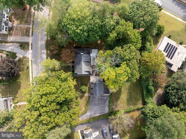 412 N Rolling Road, Springfield PA 19064