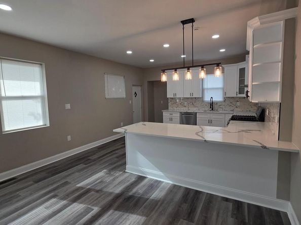 7200 N 20TH Street, Philadelphia PA 19138