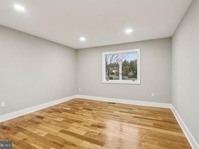 923 Hunt Drive, Yardley PA 19067