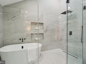 923 Hunt Drive, Yardley PA 19067