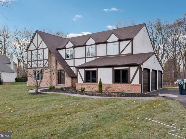 923 Hunt Drive, Yardley PA 19067