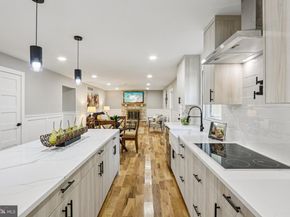 923 Hunt Drive, Yardley PA 19067