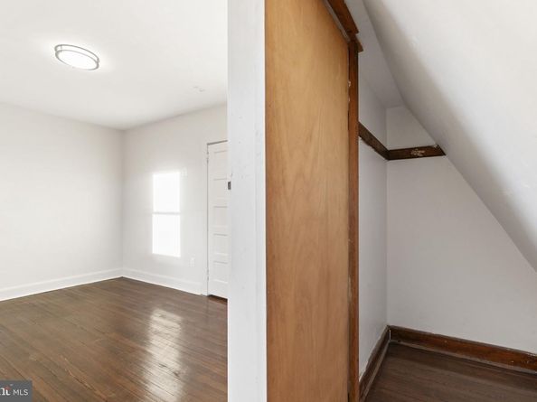 521 Blythe Avenue, Drexel Hill PA 19026