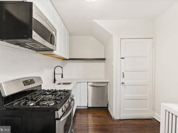 521 Blythe Avenue, Drexel Hill PA 19026