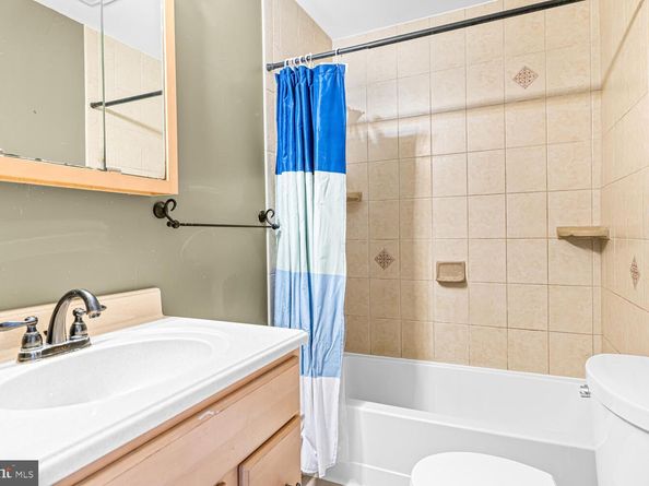 515 N York Road 1C, Willow Grove PA 19090