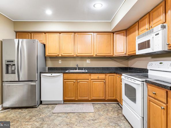 515 N York Road 1C, Willow Grove PA 19090