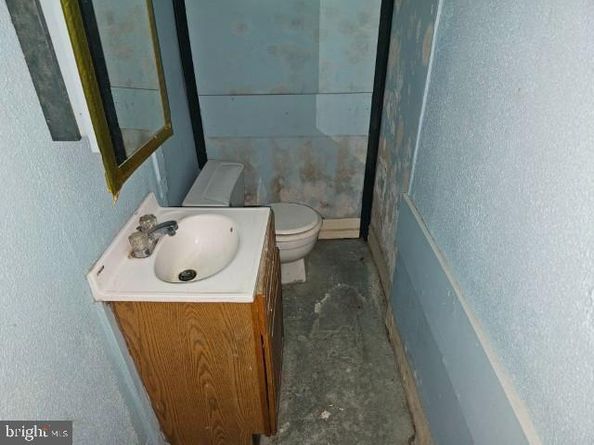 4953 N Warnock Street, Philadelphia PA 19141