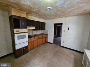 4953 N Warnock Street, Philadelphia PA 19141