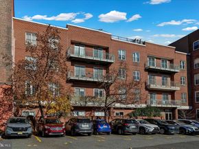 102 Church Street 402, Philadelphia PA 19106