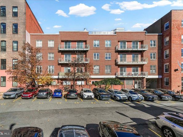 102 Church Street 402, Philadelphia PA 19106