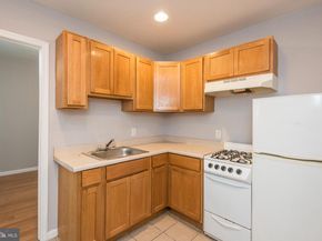 2501 Carpenter Street, Philadelphia PA 19146