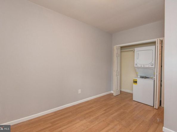 2501 Carpenter Street, Philadelphia PA 19146