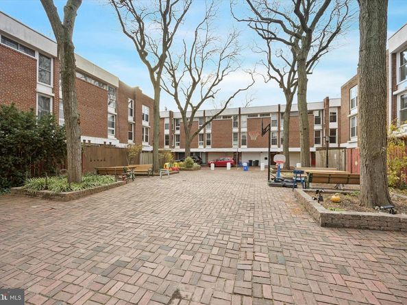 18 University Mews, Philadelphia PA 19104