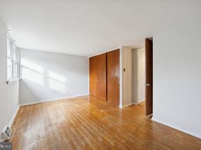 18 University Mews, Philadelphia PA 19104