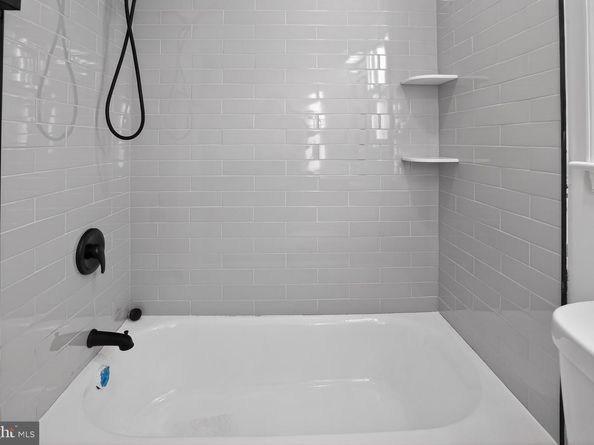 2653 Barnes Avenue, Abington PA 19001