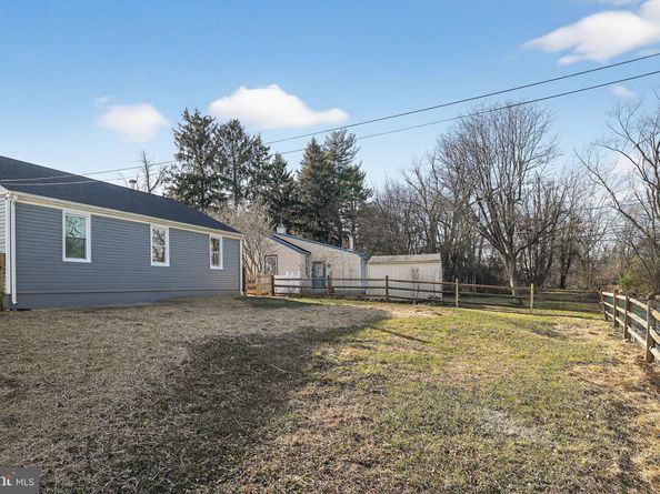 2653 Barnes Avenue, Abington PA 19001