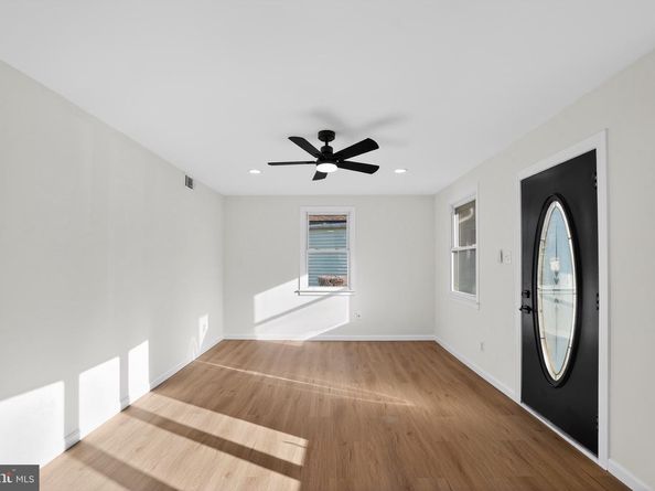 2653 Barnes Avenue, Abington PA 19001